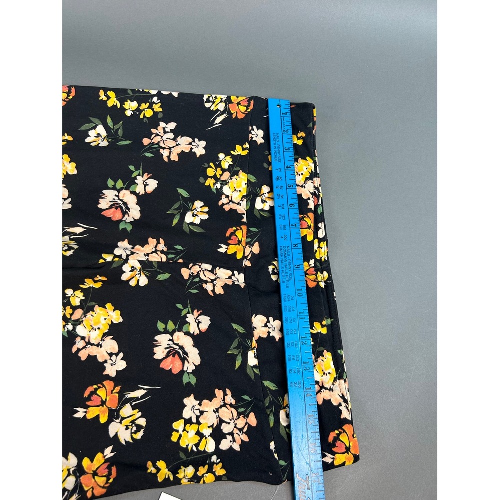 Terra & Sky Black Floral High Rise Leggings Plus Size 1X 16W-18W Stretch Knit - Picture 8 of 9